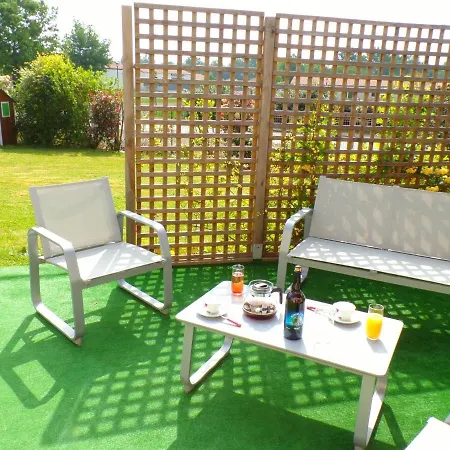 Les Terrasses Bed & Breakfast 3*