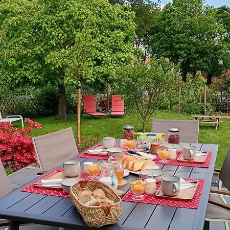 Les Terrasses Bed & Breakfast